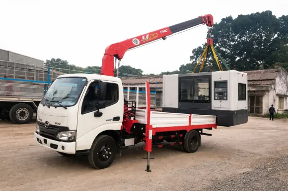 Thuê Xe Cẩu 10 Tấn Cứu Hộ Xe Tải, Xe Khách Gặp Nạn 24/7