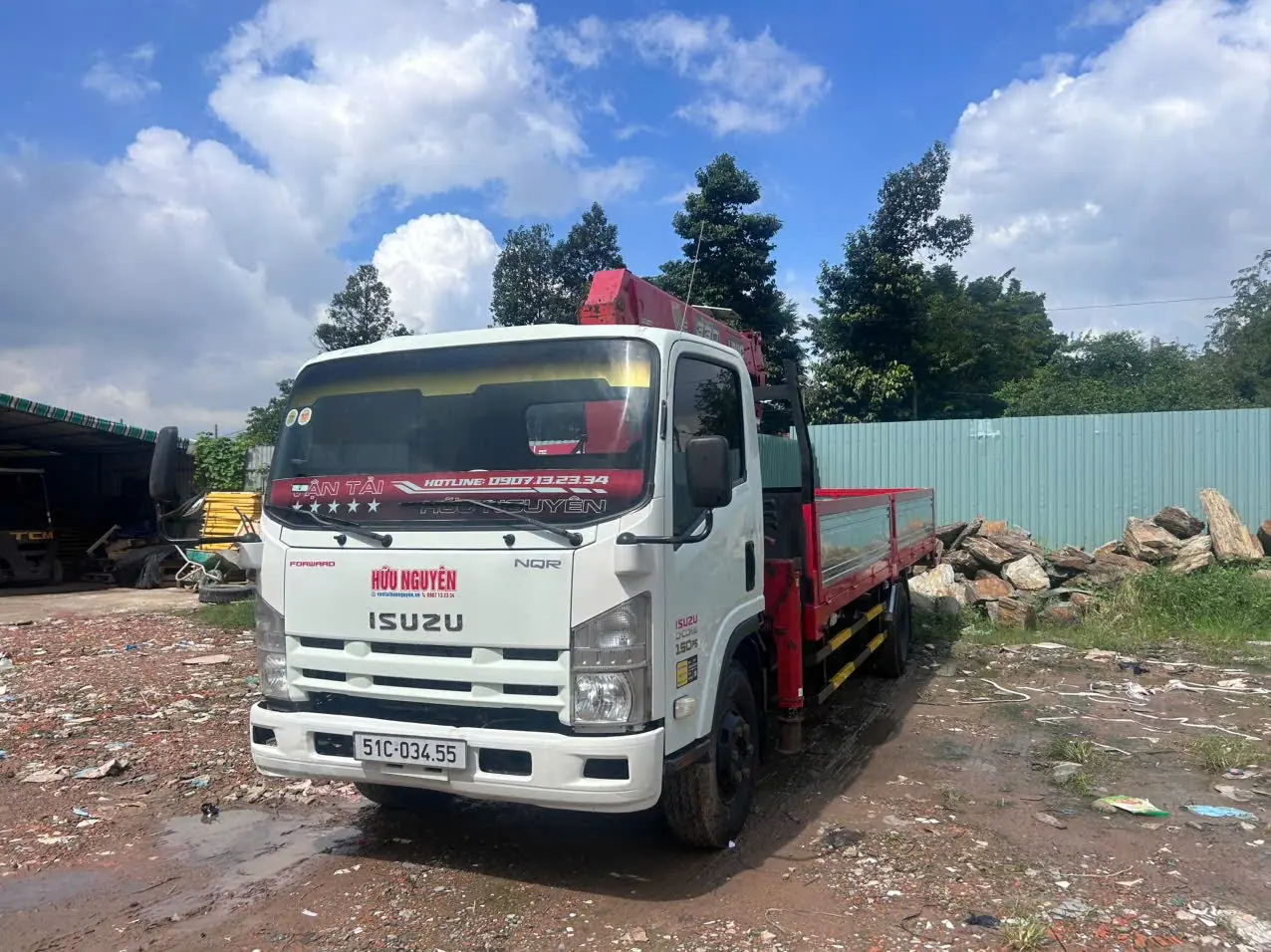 thu&ecirc; xe cẩu 5 tấn gi&aacute; rẻ